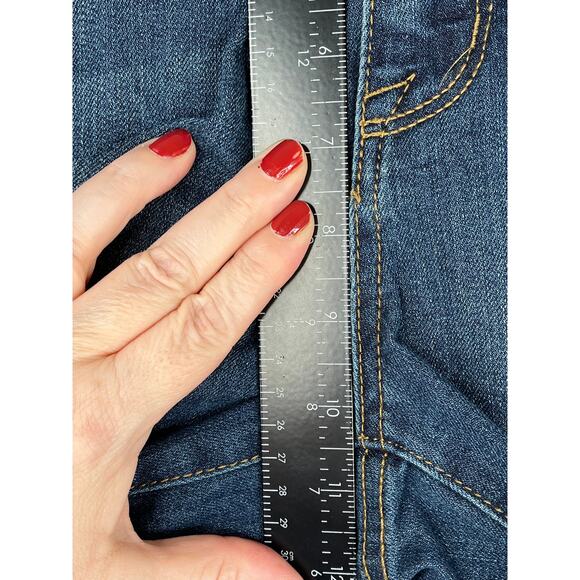 Seven7 Weekend denim short, size 10 EUC - Picture 9 of 10